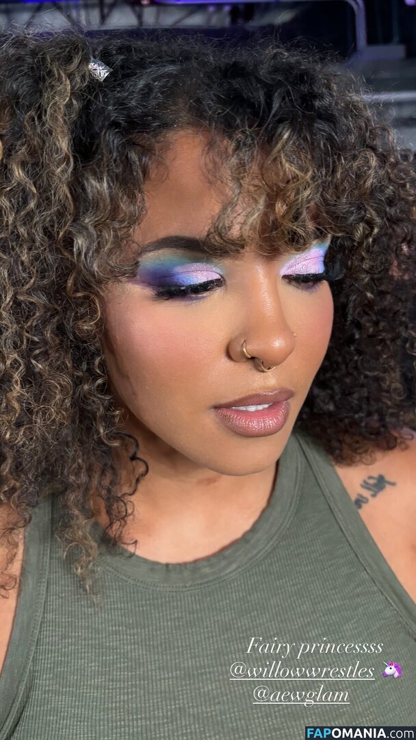 Willow Nightingale / willowwrestles Çıplak OnlyFans  Sızdırılmış Fotoğraf #1