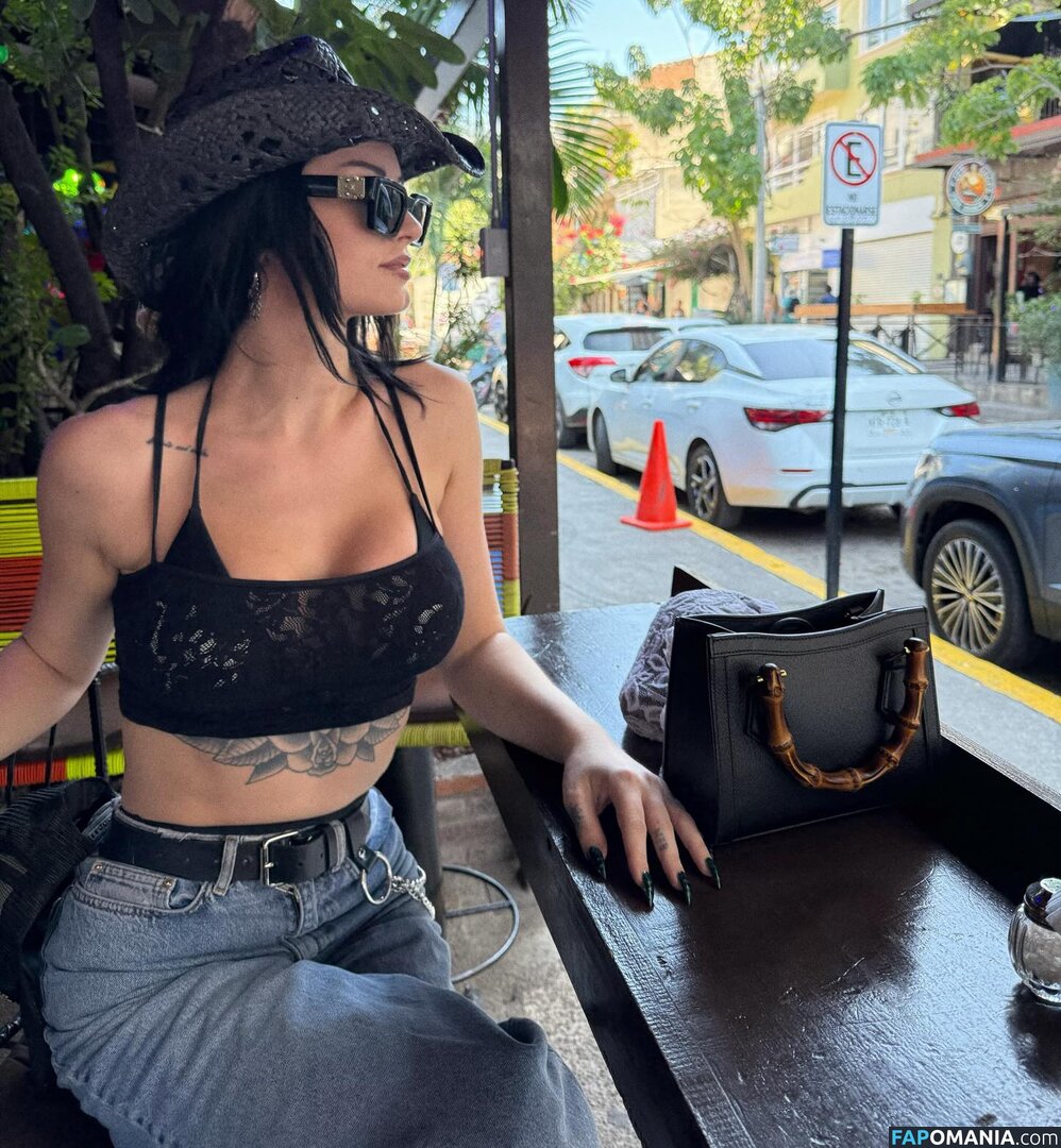 WWE's Paige  / WWE's Paige / Saraya Bevis / saraya Çıplak OnlyFans  Sızdırılmış Fotoğraf #3