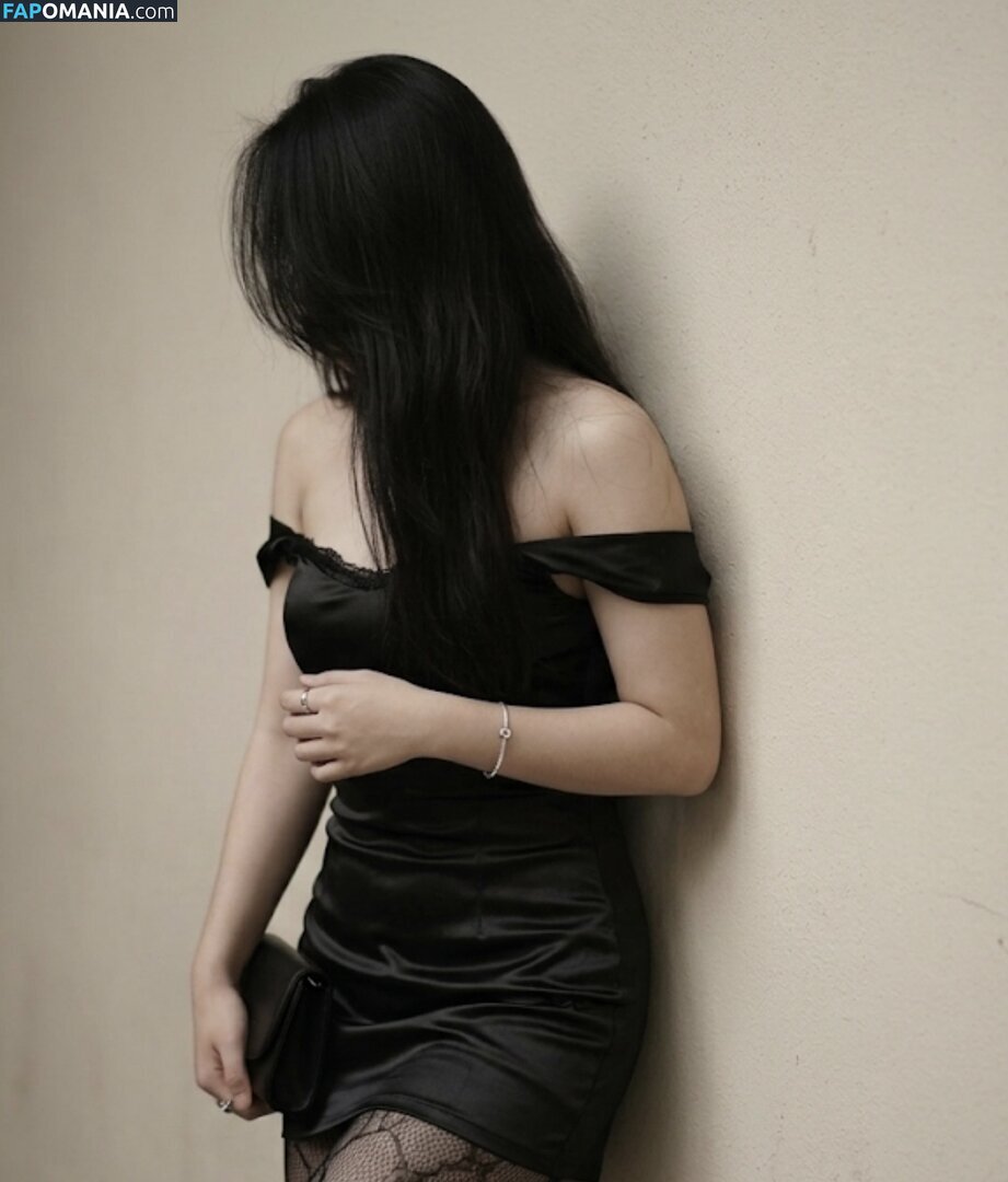 nin140 / y00naa Çıplak OnlyFans  Sızdırılmış Fotoğraf #1