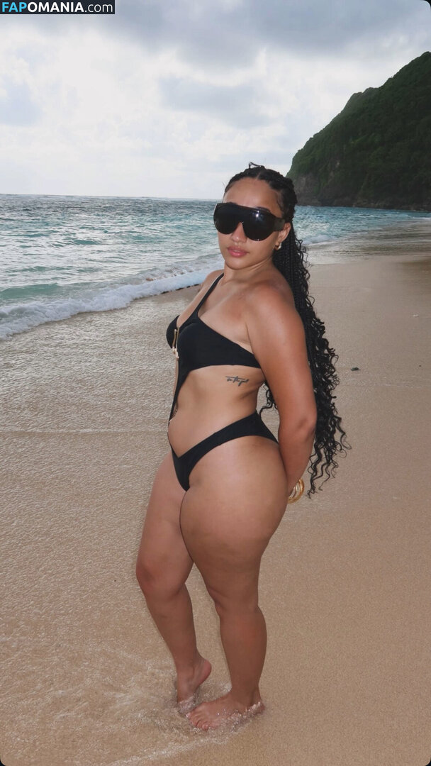 Keepingup.wityami / Yamile Duran Çıplak OnlyFans  Sızdırılmış Fotoğraf #1