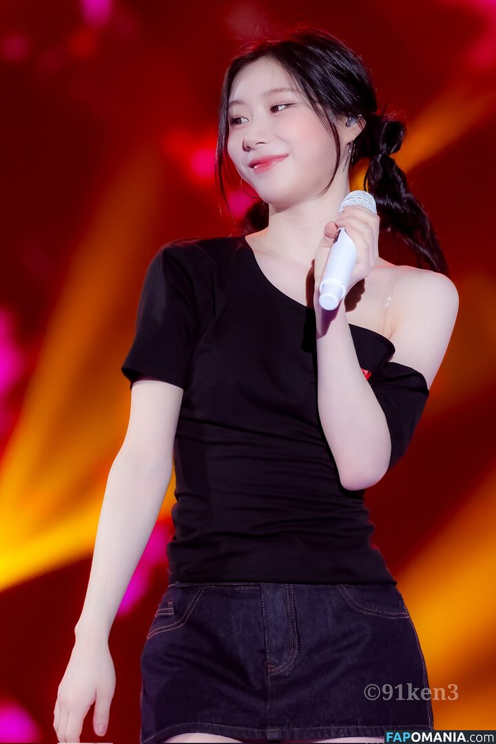 Hwang Ye-ji / ITZY (예지 / Yeji / yezyizhere Çıplak OnlyFans  Sızdırılmış Fotoğraf #39