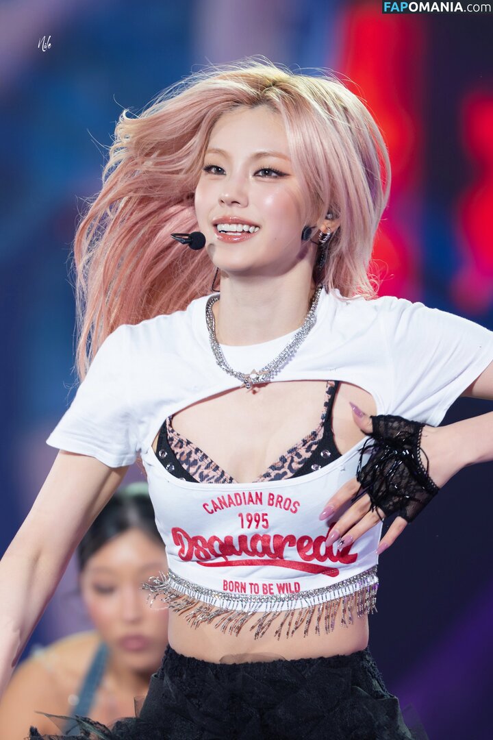 Hwang Ye-ji / ITZY (예지 / Yeji / yezyizhere Çıplak OnlyFans  Sızdırılmış Fotoğraf #49