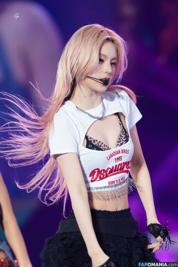 Hwang Ye-ji / ITZY (예지 / Yeji / yezyizhere Çıplak OnlyFans  Sızdırılmış Fotoğraf #55