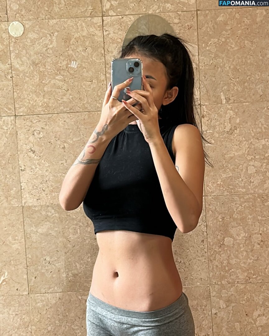 5leepyhead_ / Yeti Kurnia / https: / notp0cahonta5 Çıplak OnlyFans  Sızdırılmış Fotoğraf #1