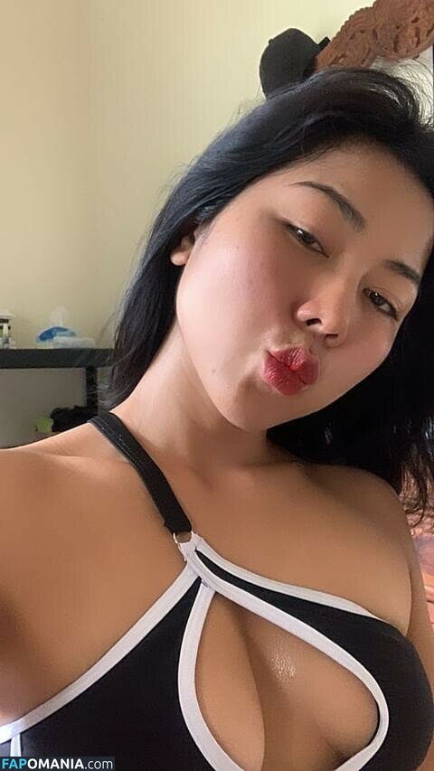 Made Rusmi / https: / rosemery01_ / yourbabby15 Çıplak OnlyFans  Sızdırılmış Fotoğraf #4