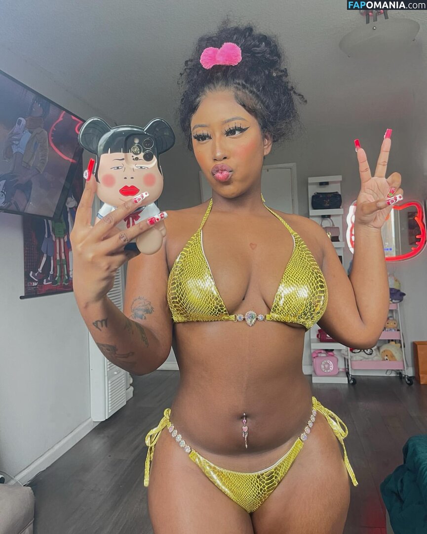 yungnena / yungnenaa Çıplak OnlyFans  Sızdırılmış Fotoğraf #2