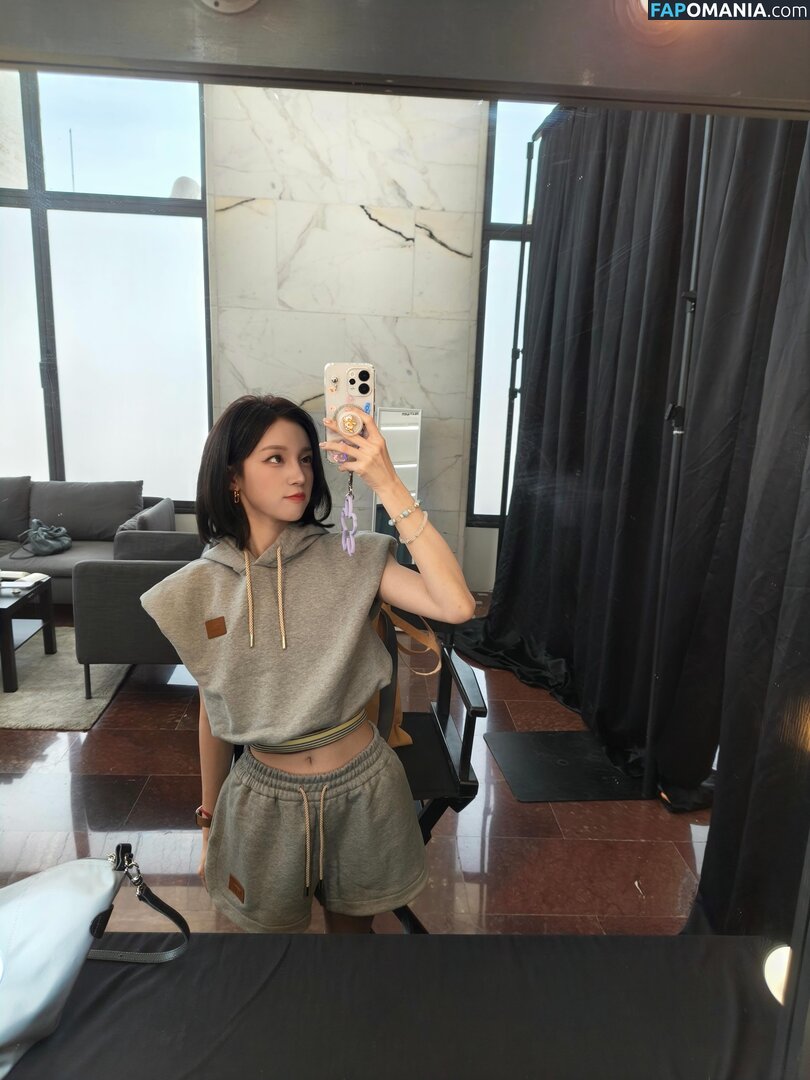 _Yuqi_ / https: / yuqisong.923 / yuqisun Çıplak OnlyFans  Sızdırılmış Fotoğraf #63