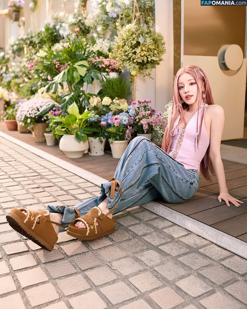 _Yuqi_ / https: / yuqisong.923 / yuqisun Çıplak OnlyFans  Sızdırılmış Fotoğraf #74
