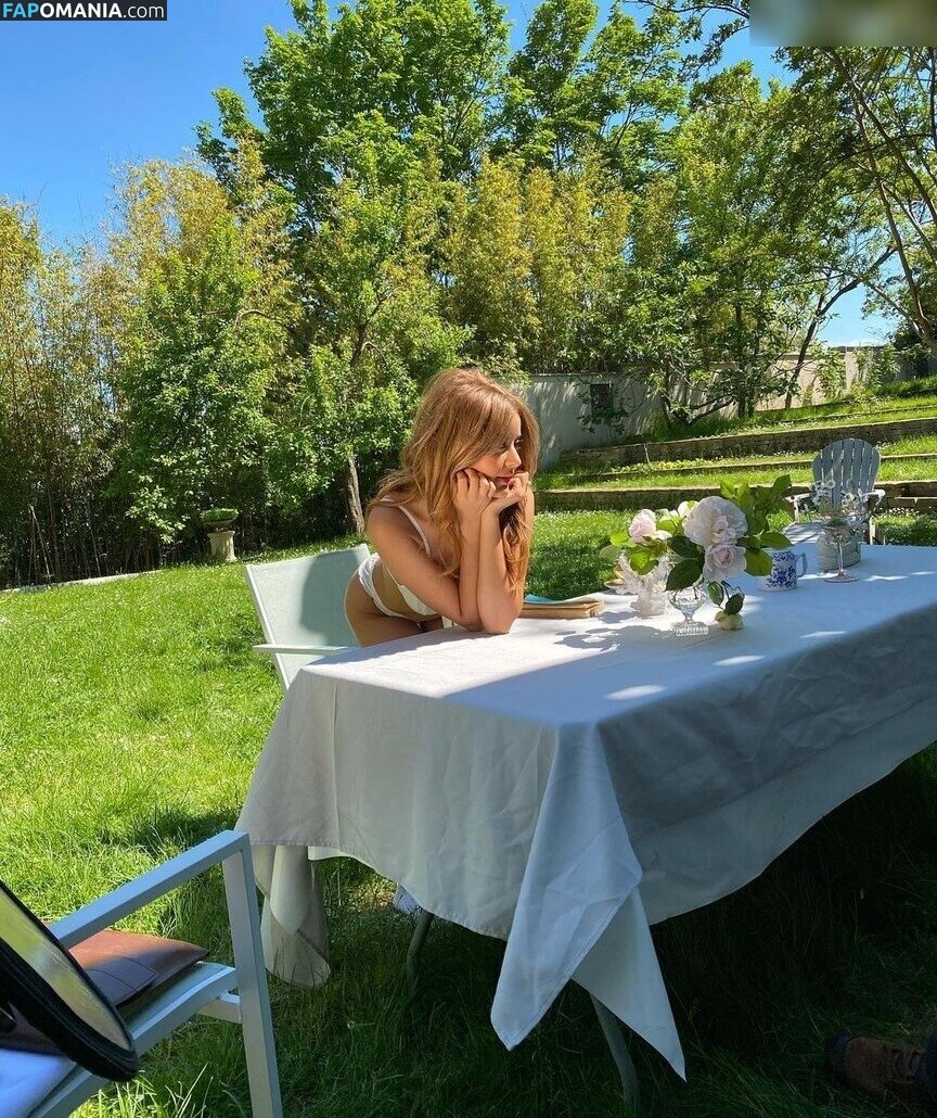 Zahia Dehar / zahiaofficiel Çıplak OnlyFans  Sızdırılmış Fotoğraf #298
