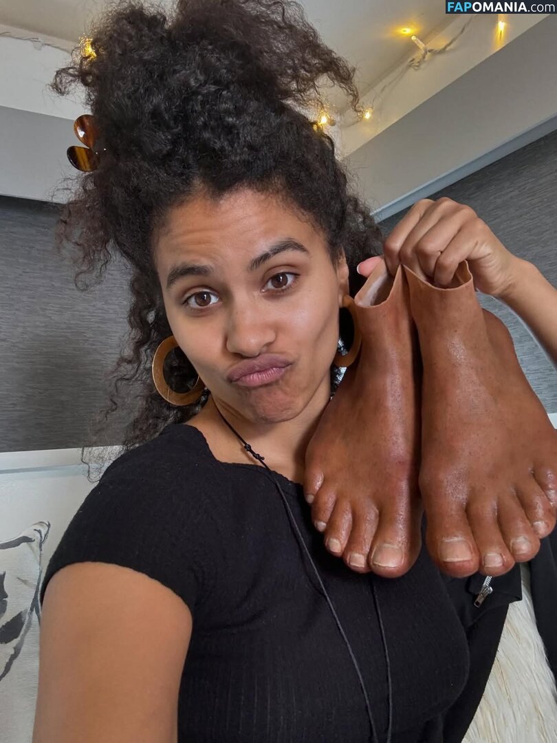 Zazie Beetz / zaziebeetz Çıplak OnlyFans  Sızdırılmış Fotoğraf #9
