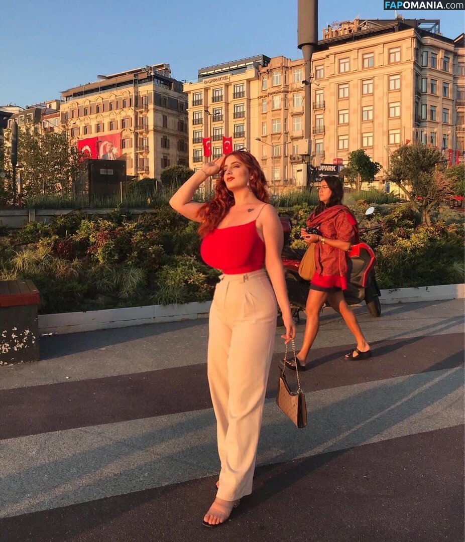 Zehra Aslan / _zehraasln Çıplak OnlyFans  Sızdırılmış Fotoğraf #9