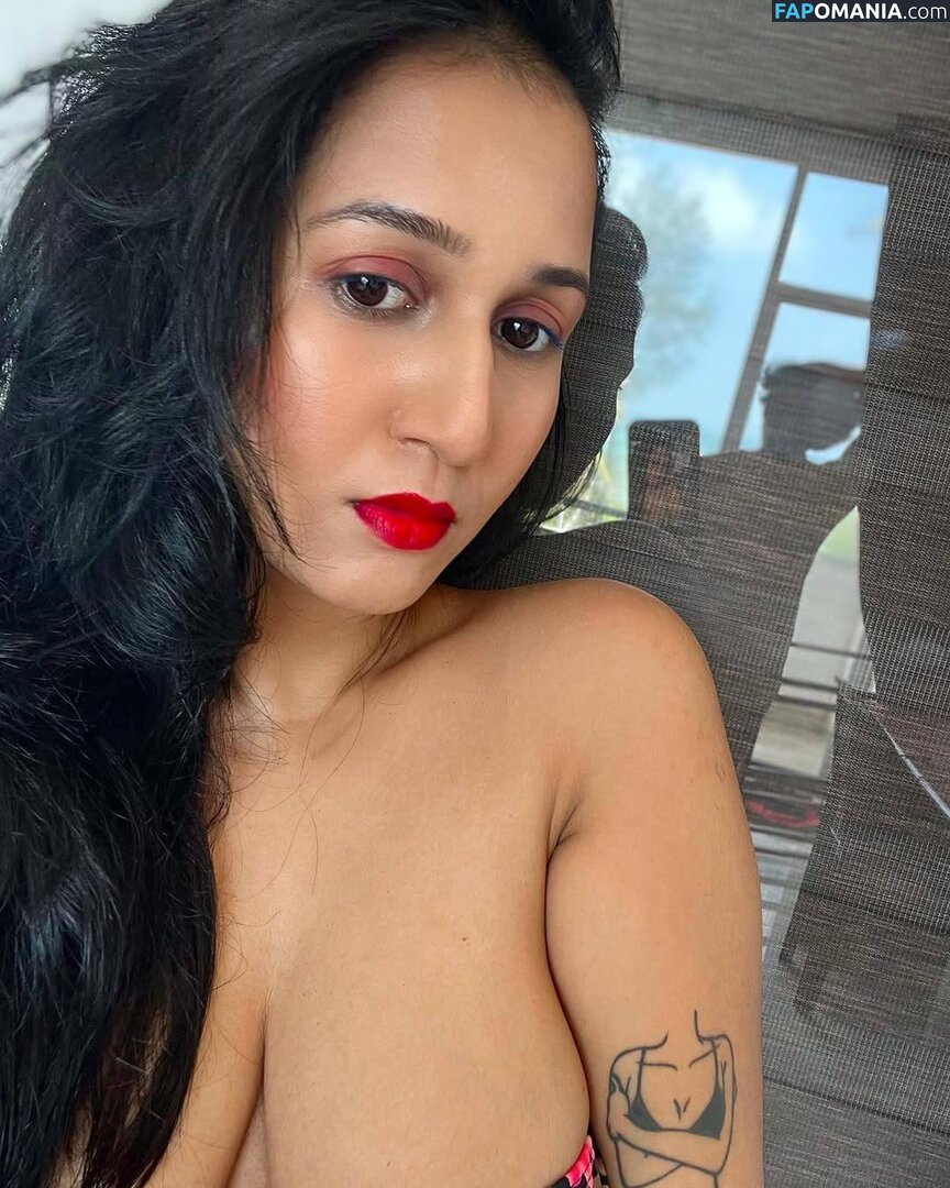 Sewwandi Pathirana / Zewwandi / _zewwandi_ Çıplak OnlyFans  Sızdırılmış Fotoğraf #3