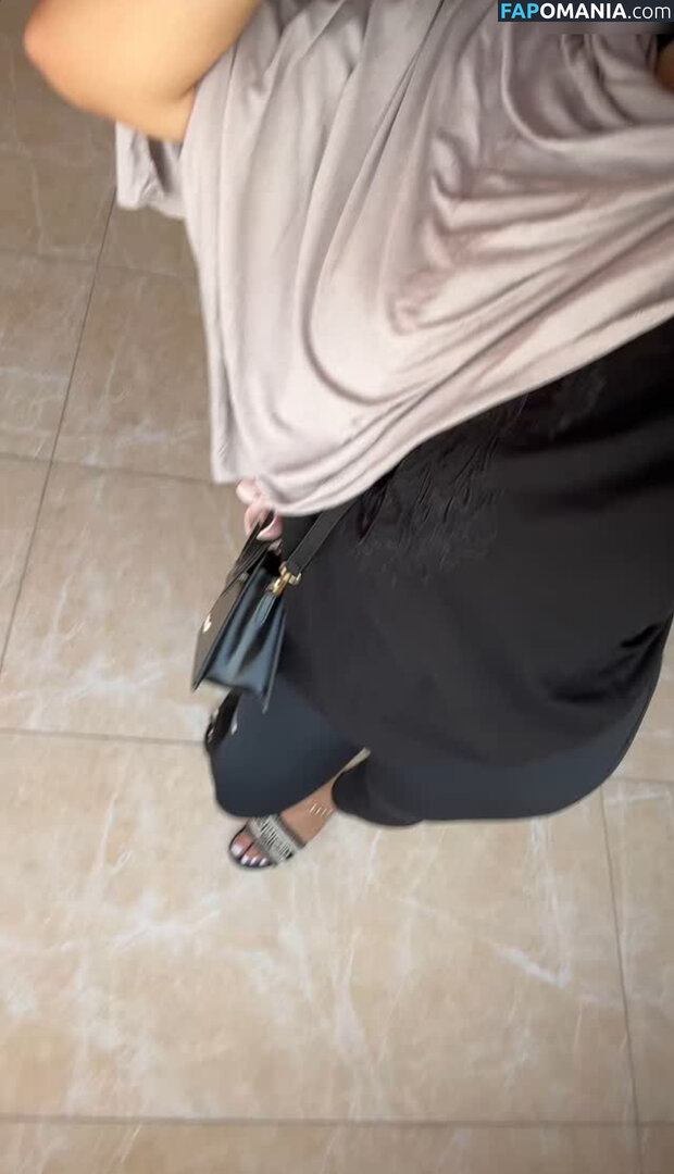 Zeynohijabi Çıplak OnlyFans  Sızdırılmış Fotoğraf #3