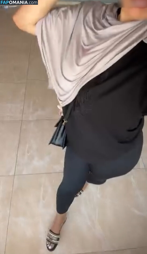Zeynohijabi Çıplak OnlyFans  Sızdırılmış Fotoğraf #9