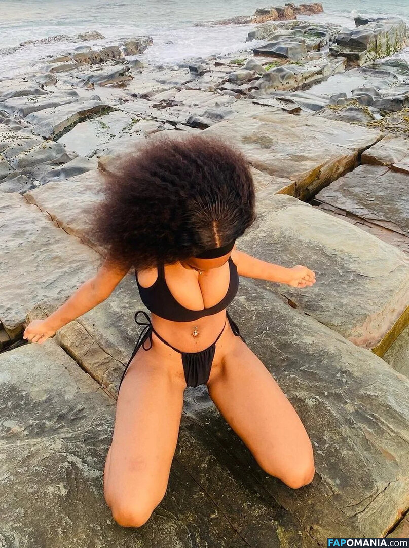 Zizipho Ondiswa / majokwenizizipho / zizipho_majokweni Çıplak OnlyFans  Sızdırılmış Fotoğraf #19