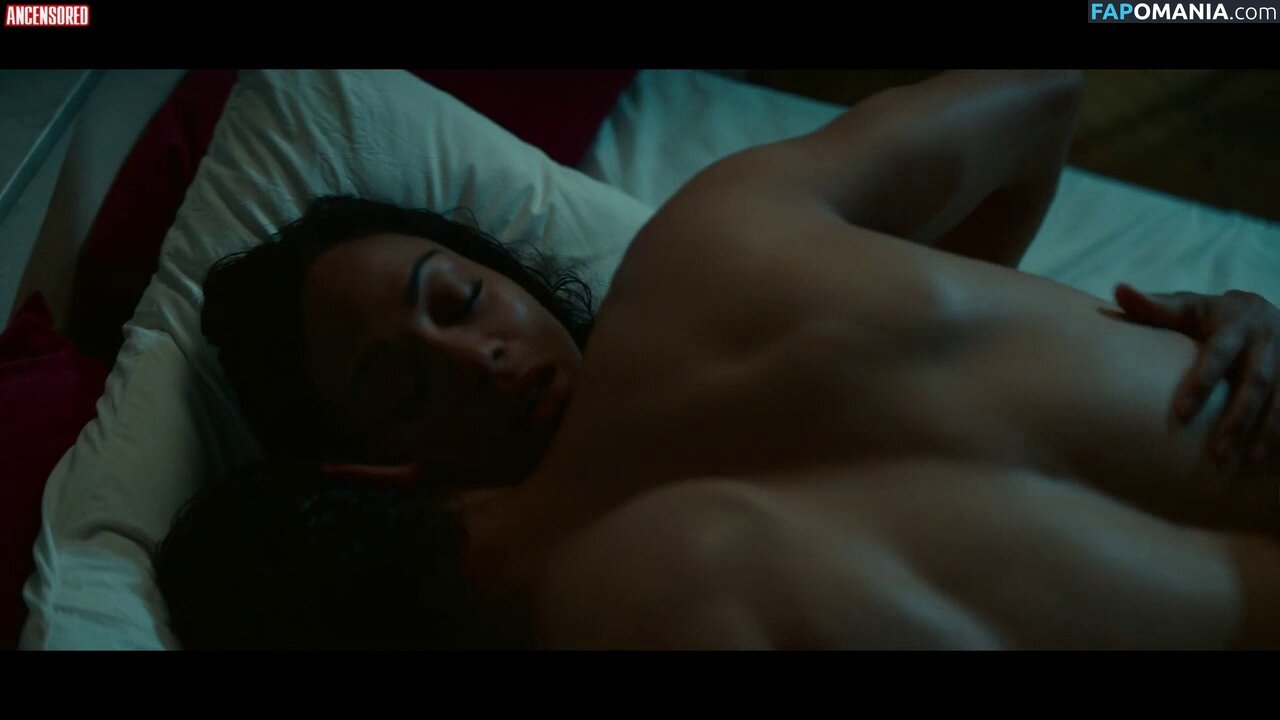 Zoë Saldana Çıplak OnlyFans  Sızdırılmış Fotoğraf #10