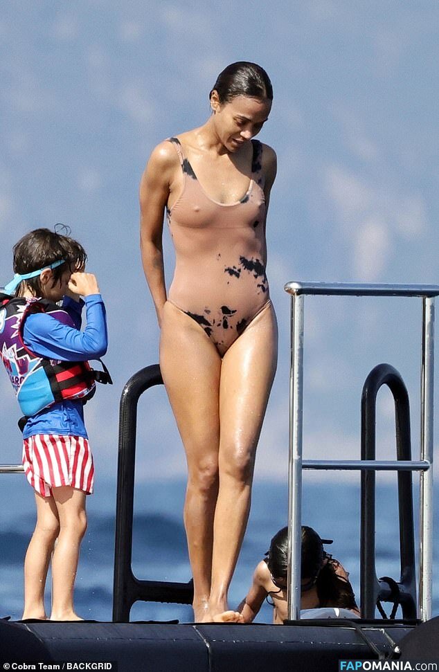 Zoë Saldana Çıplak OnlyFans  Sızdırılmış Fotoğraf #20