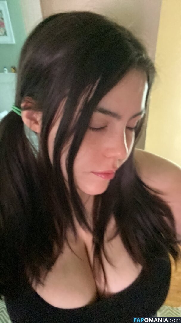 Zobug / snaiIgirl / zobug_ Çıplak OnlyFans  Sızdırılmış Fotoğraf #1