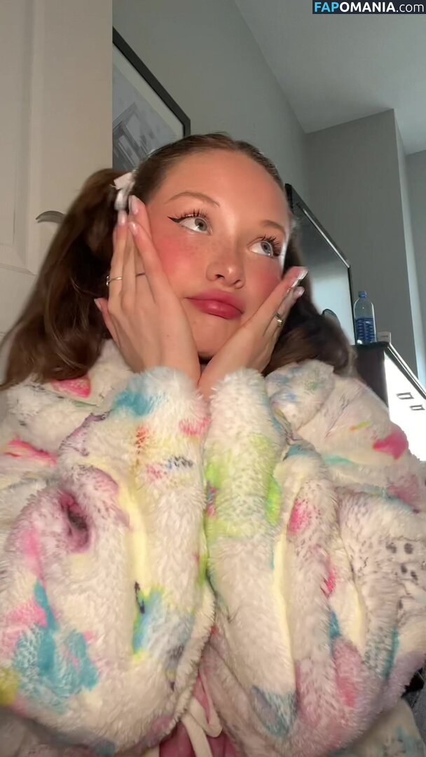 Zoe Colletti / zoecolletti Çıplak OnlyFans  Sızdırılmış Fotoğraf #85