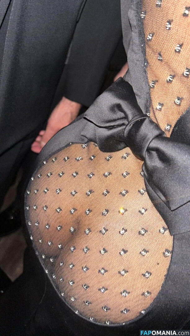 Zoe Kravitz Çıplak OnlyFans  Sızdırılmış Fotoğraf #1