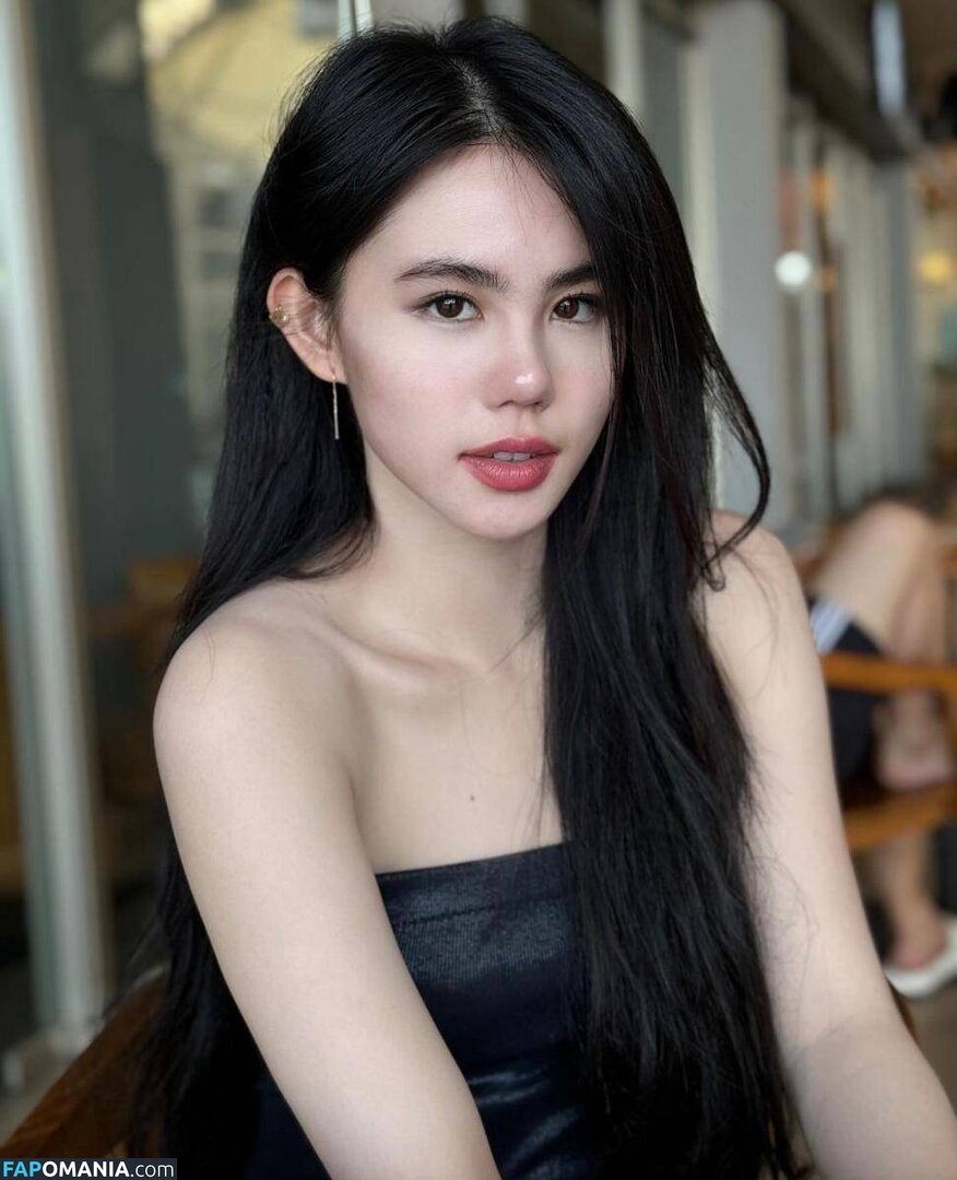 Zoe Levana Çıplak OnlyFans  Sızdırılmış Fotoğraf #1