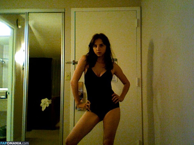 Zoe Swicord Kazan Çıplak OnlyFans  Sızdırılmış Fotoğraf #2