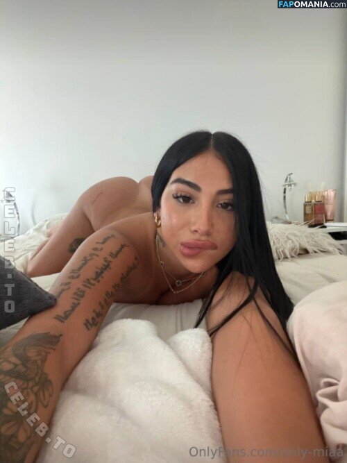 Zoefernanddez / miakeller / zoefernanddezz Çıplak OnlyFans  Sızdırılmış Fotoğraf #18