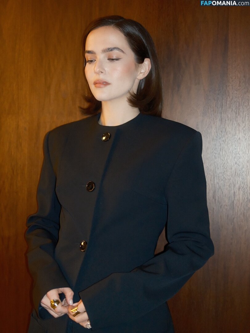Zoey Deutch / zoeydeutch Çıplak OnlyFans  Sızdırılmış Fotoğraf #356