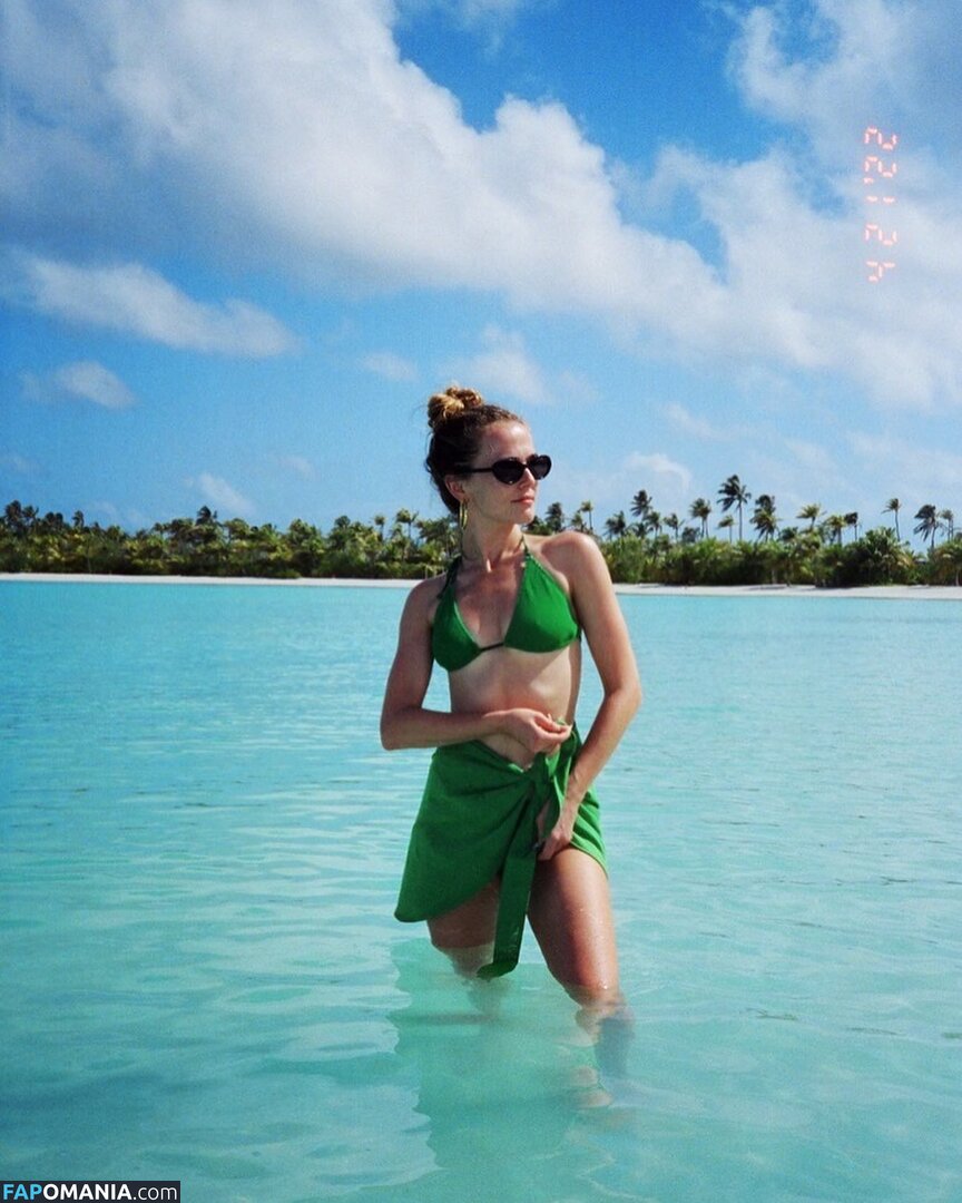 Zoey Deutch / zoeydeutch Çıplak OnlyFans  Sızdırılmış Fotoğraf #377