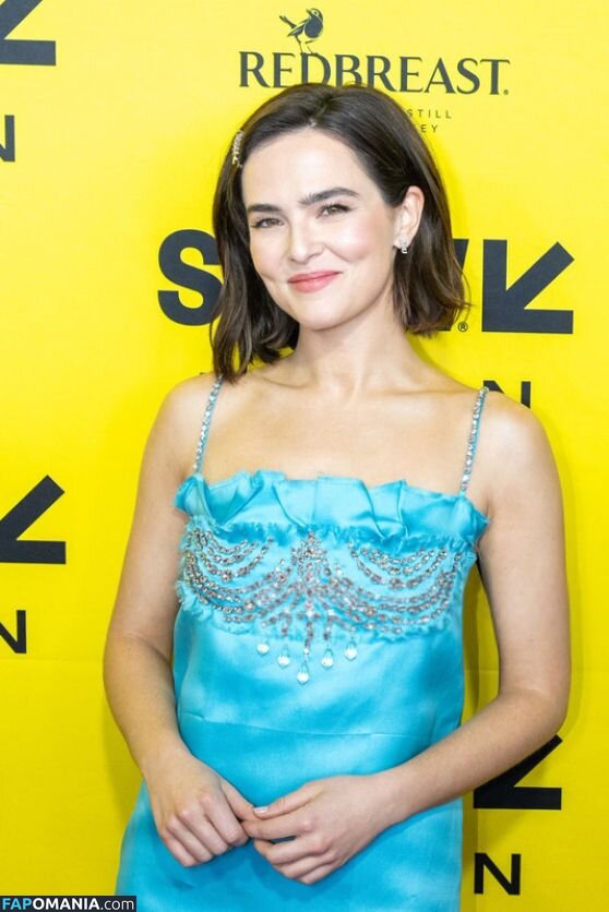 Zoey Deutch / zoeydeutch Çıplak OnlyFans  Sızdırılmış Fotoğraf #379