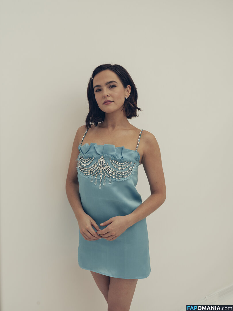 Zoey Deutch / zoeydeutch Çıplak OnlyFans  Sızdırılmış Fotoğraf #382